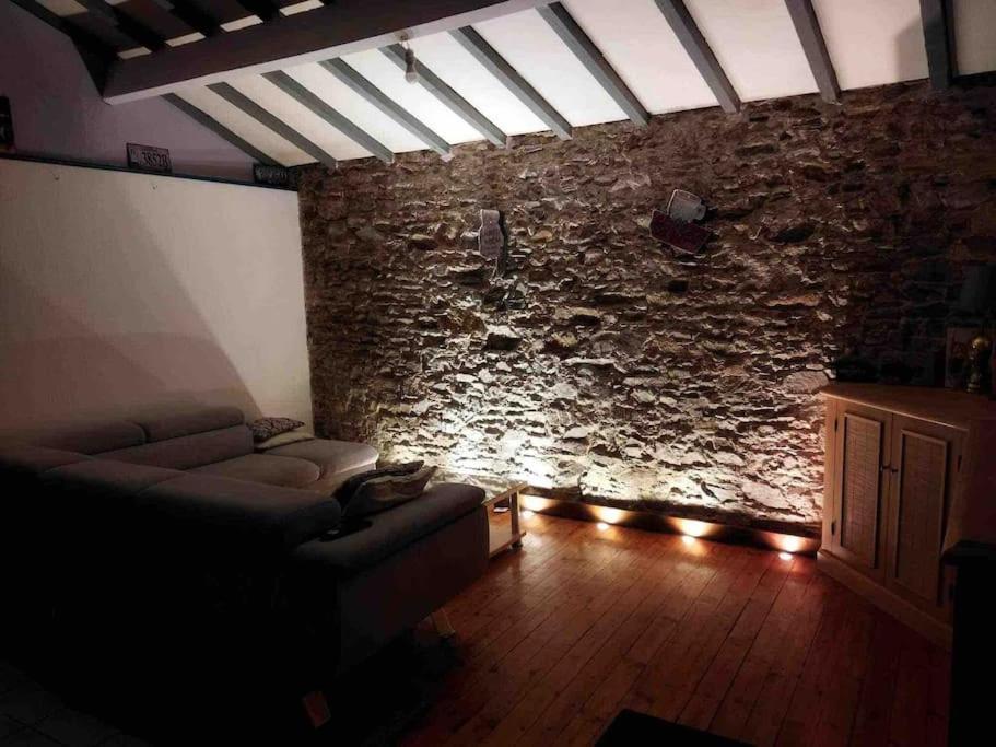 Charmante Maison Atypique En Village Saint-Colombin Extérieur photo