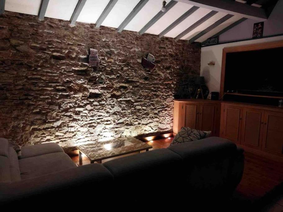 Charmante Maison Atypique En Village Saint-Colombin Extérieur photo
